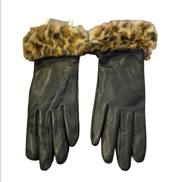 Merona Accessories - HP!🎉 Merona Women’s Size Medium Black Leather with Faux Leopard Trimmed …